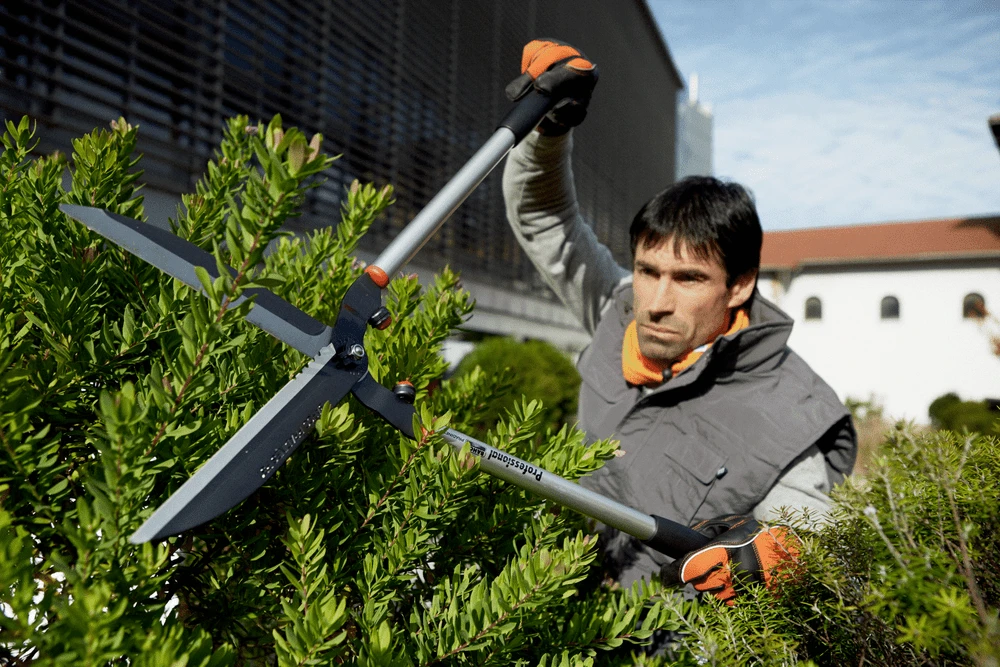 Bahco P51H-SL Extra Long Hedge Shears, Heavy Duty, Lightweight With Aluminium Handle - Image 19