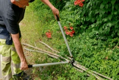 Bahco P173-SL-85 Professional 45mm Anvil Loppers With Lever Action And Aluminium Handle 25 Bahco P173-SL-85 Professional 45mm Anvil Loppers With Lever Action And Aluminium Handle -Outdoor Garden Shop bahco p173 sl loppers 7 65888.1707202738